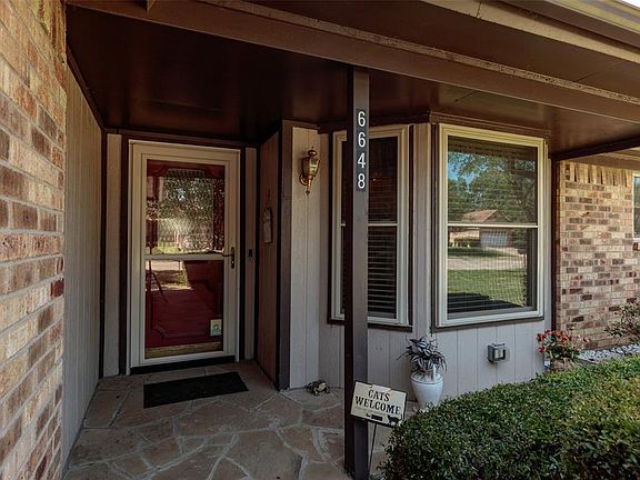 4th image of 6648 N Park Dr