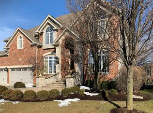 2408 Skylane Dr, Naperville, IL