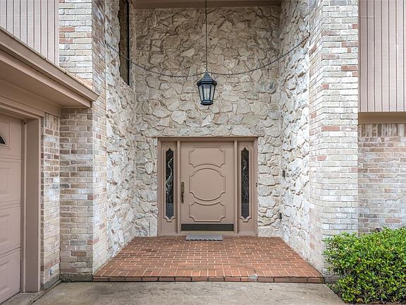 4th image of 210 Laurel Springs Ct
