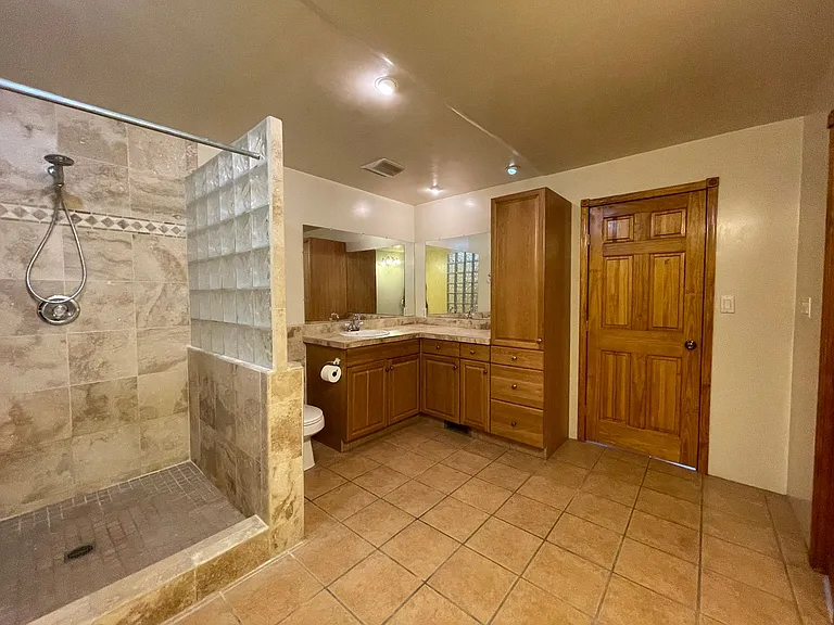 212 S El Rancho Rd — Photo 13