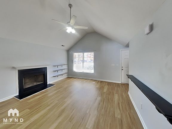 4th image of 3400 Fatima Ct