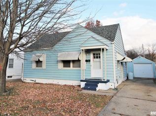 2476 S 11th St, Springfield, IL 62703