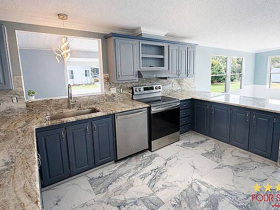 3rd image of 291 Costa Rica #312