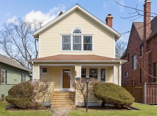 2125 Noyes St, Evanston, IL 60201