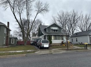 219 S 4th St, Le Sueur, MN 56058