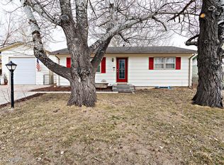 806 Beech St, Gillette, WY 82716