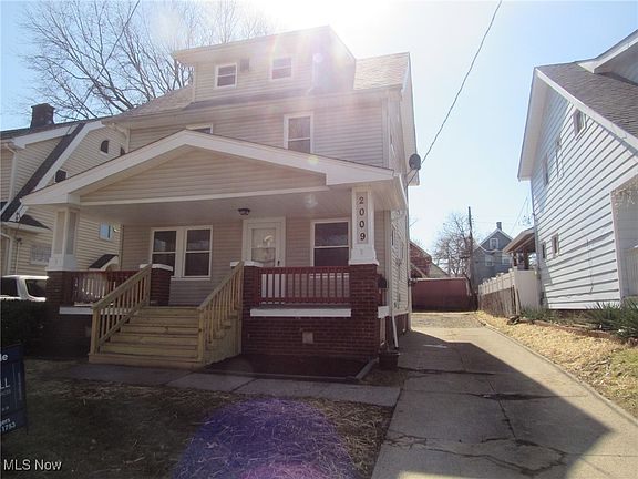 2nd image of 2009 Hood Ave