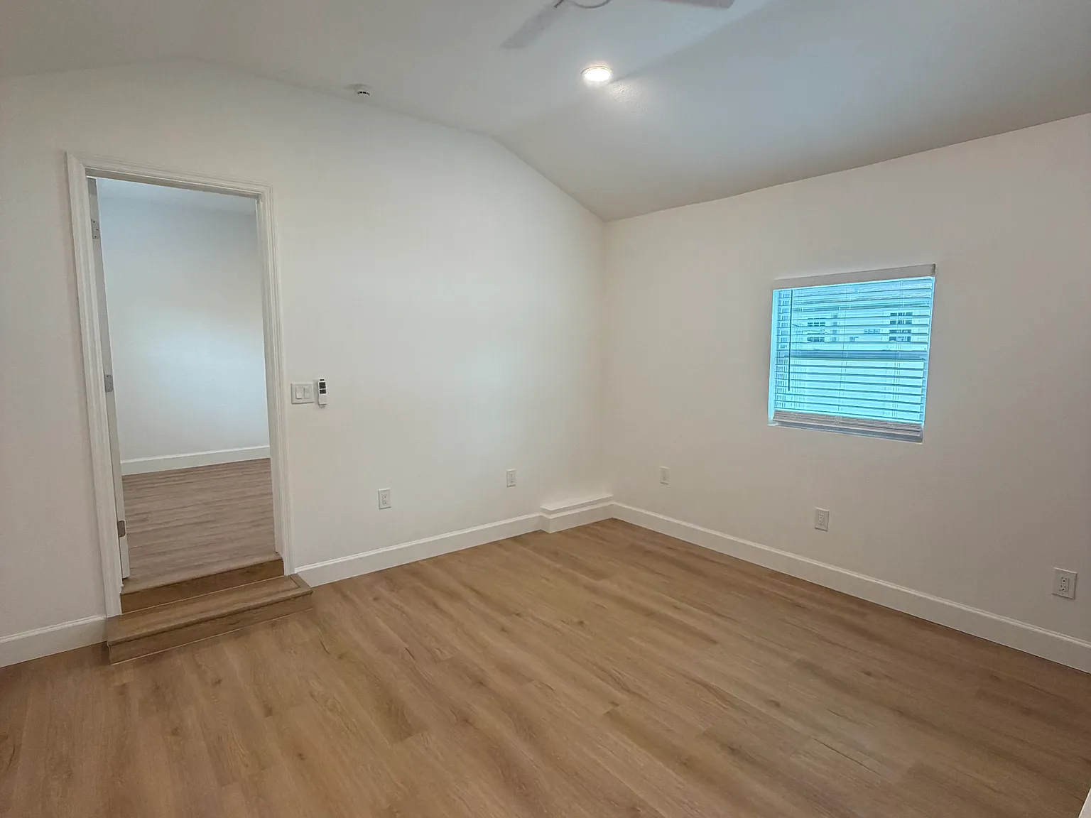 1 bed, 500 sqft, $1,370 — Photo 2