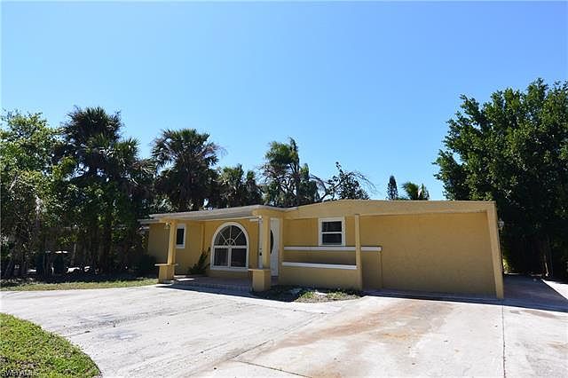 1st image of 1172 Parkway Dr