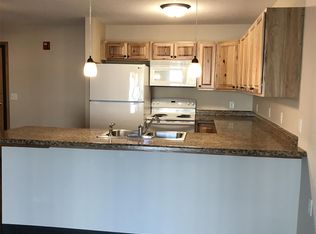 310 23rd St NW APT 6, Faribault, MN 55021