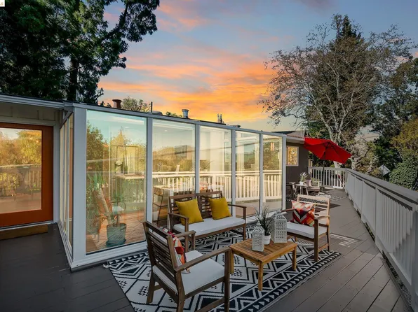 2521 Overlook Dr, Walnut Creek, CA 94597