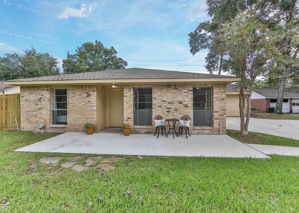 1st image of 17514 Wild Oak Dr