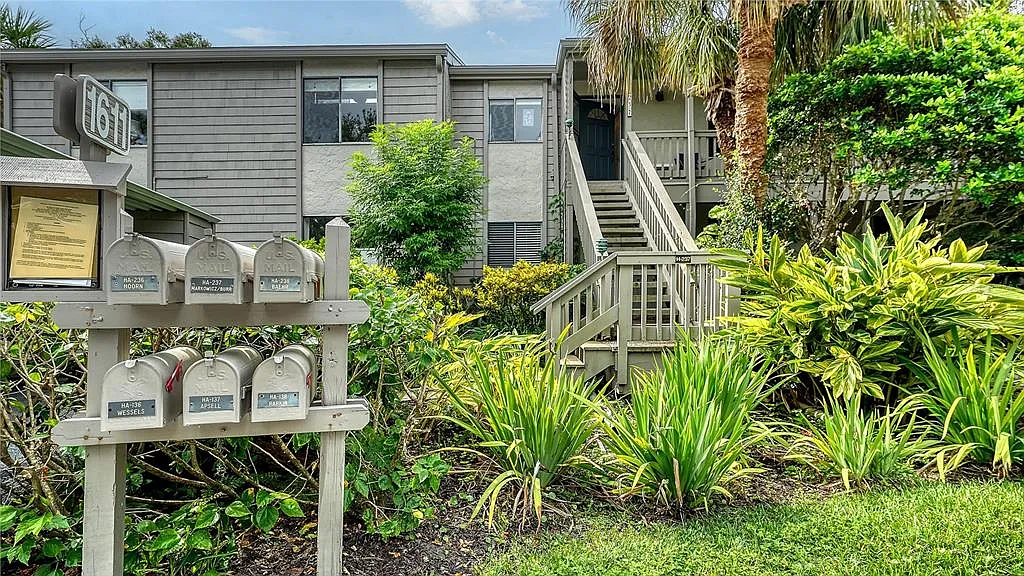 2 bed, 2.0 bath, 1400 sqft, $2,500 — Photo 1