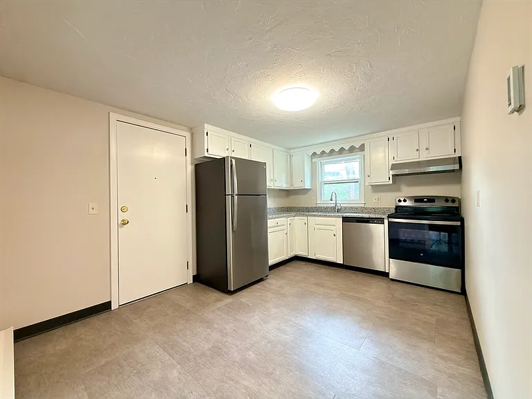1 Annaberry Ln #1A — Photo 4
