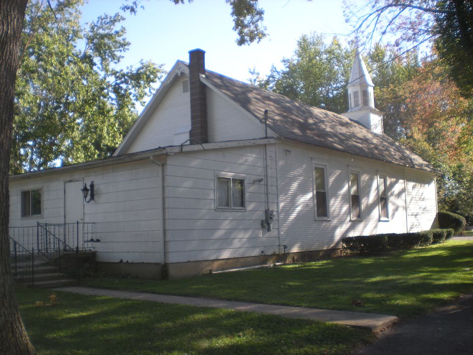 2nd image of 5103 Main St NE