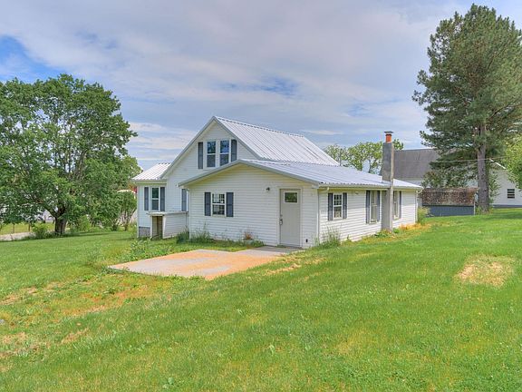 3rd image of 8033 Church Hill Ln