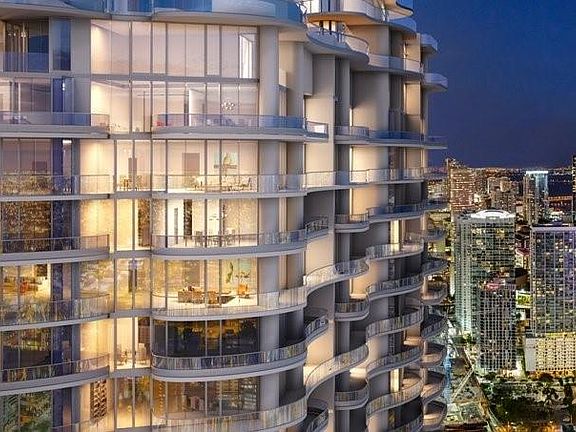 3rd image of 1000 Brickell Plz #2301