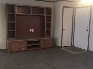 1889 Santa Fe Trl, Hartland, MI 48353