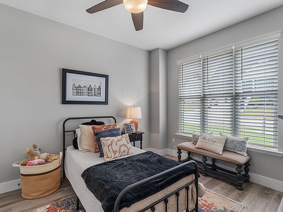 4th image of 8878 Silver Maple Dr