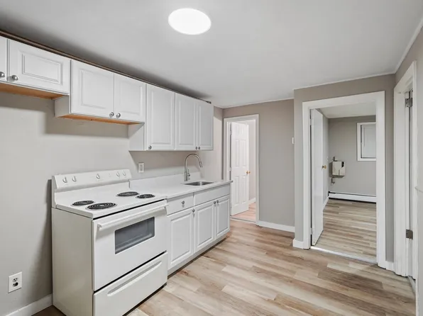 379-385 Douglas Pike, 379-385 Douglas Tpke #1, Smithfield, RI 02917