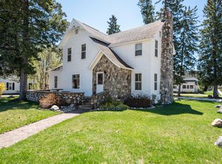 303 S Court Ave, Gaylord, MI 49735