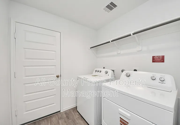 2007 Woodlark Way — Photo 12