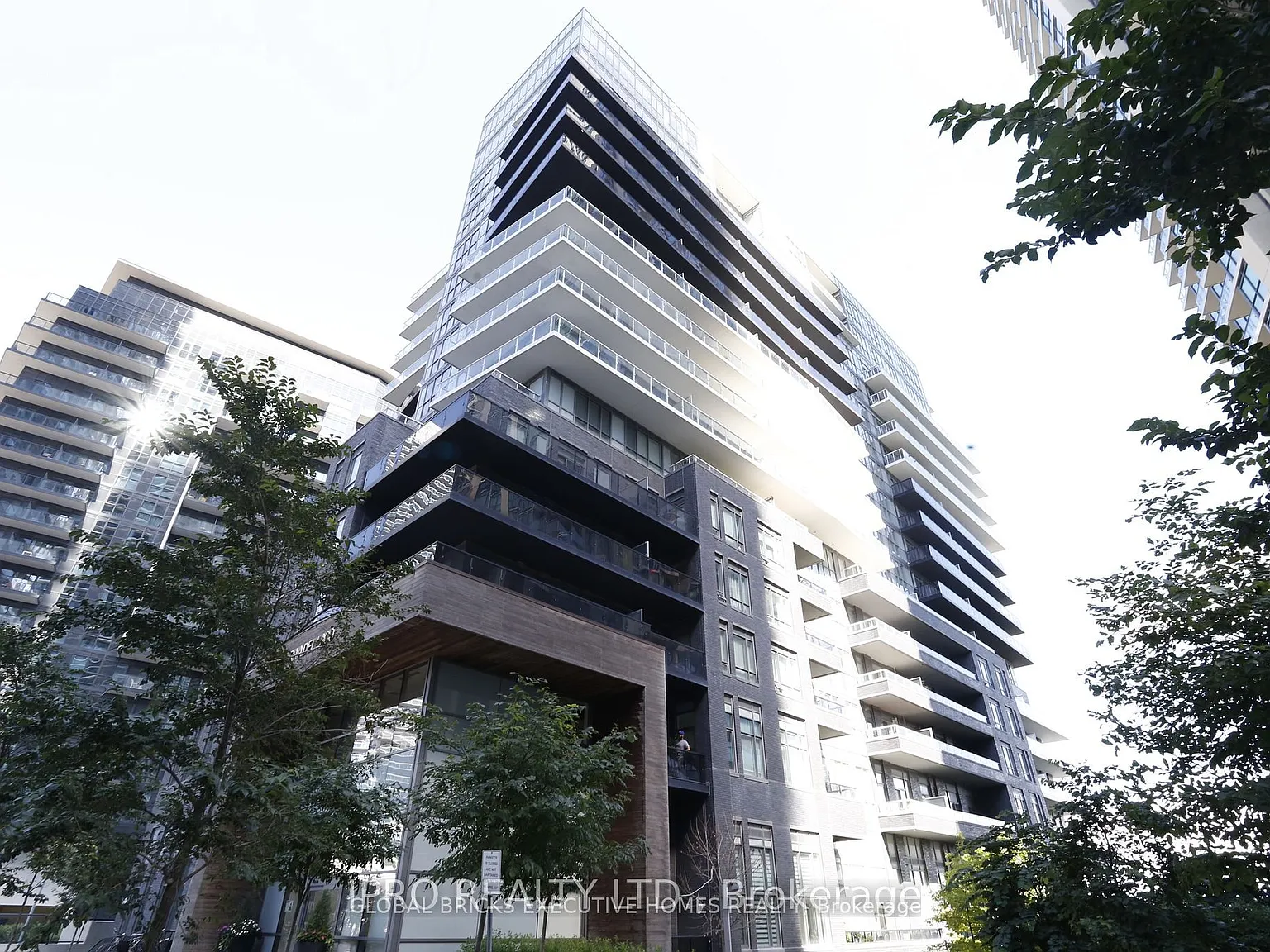 2 bed, $2,600 — Photo 1