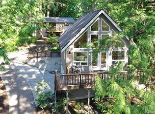 8478 Hansen Rd NE, Bainbridge Island, WA 98110