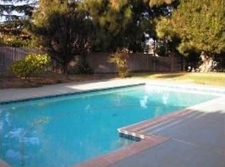 656 McGavran Dr, Vista, CA 92081