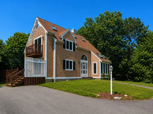 131 Whippoorwill Circle, Mashpee, MA 02649