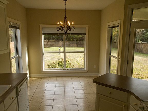 Breakfast nook
						:
						View from the kitchen into the breakfast nook. Wonderful natural light.