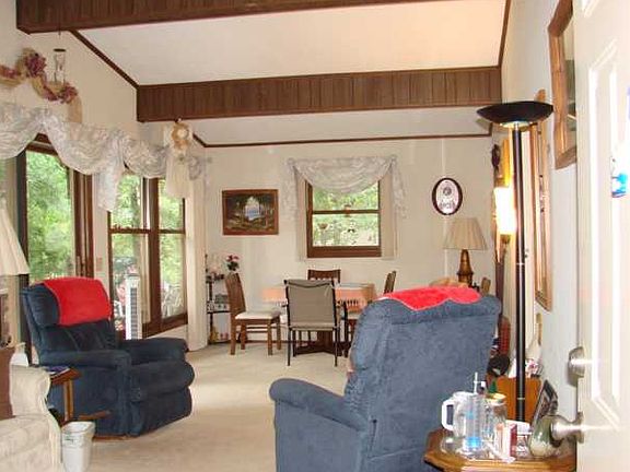 2nd image of 5 Ashbury Ln