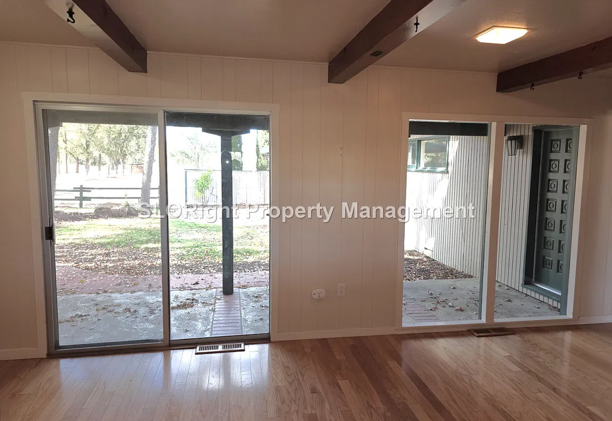 3 bed, 1.5 bath, $2,750 — Photo 3