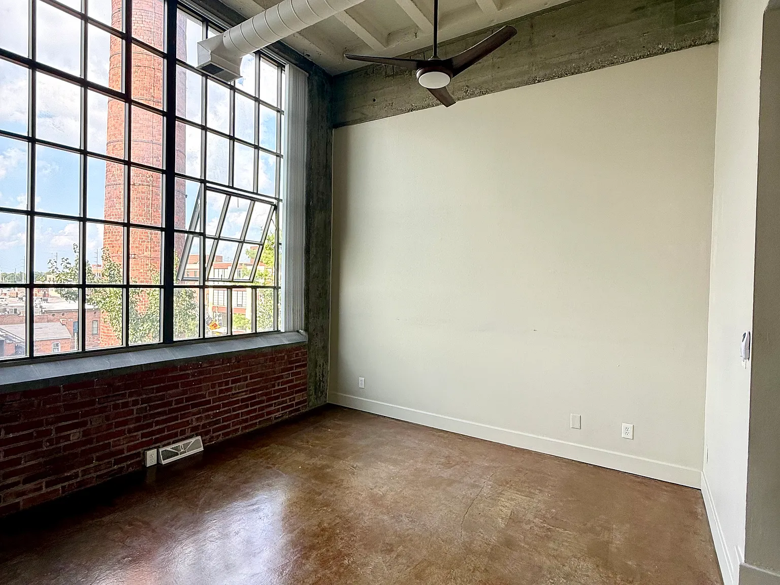 1 bed, 1210 sqft, $2,250 — Photo 2