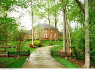 271 Hidden Creek Dr, Advance, NC 27006