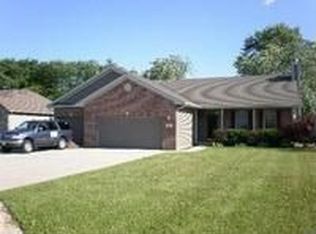 202 E Knights Rd, Sandwich, IL 60548