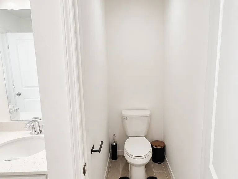 9766 Giada Dr — Photo 12