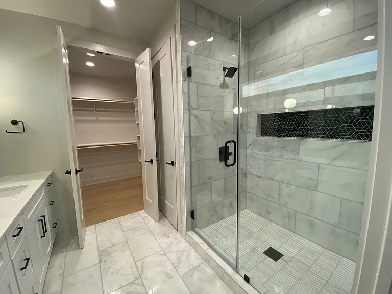 4424 Hank Ave #2 — Photo 4
