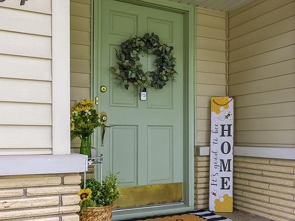 3rd image of 1704 S Link Avenue