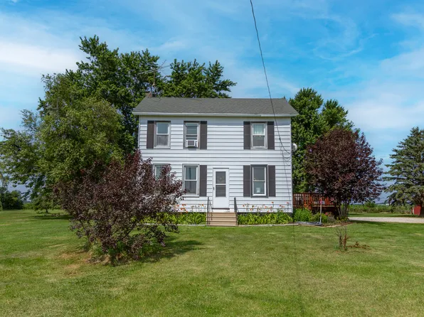 86 Glidden Rd, Kingston, IL 60145