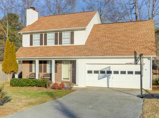 1923 Knoll Tree Dr, Knoxville, TN 37932