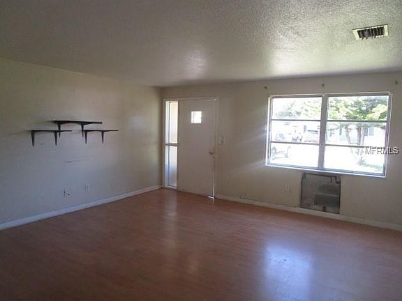 3rd image of 2831 Saint John Dr