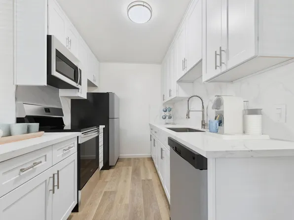 1102 Idaho Apartments, 1102 Idaho Ave Unit E, Santa Monica, CA 90403