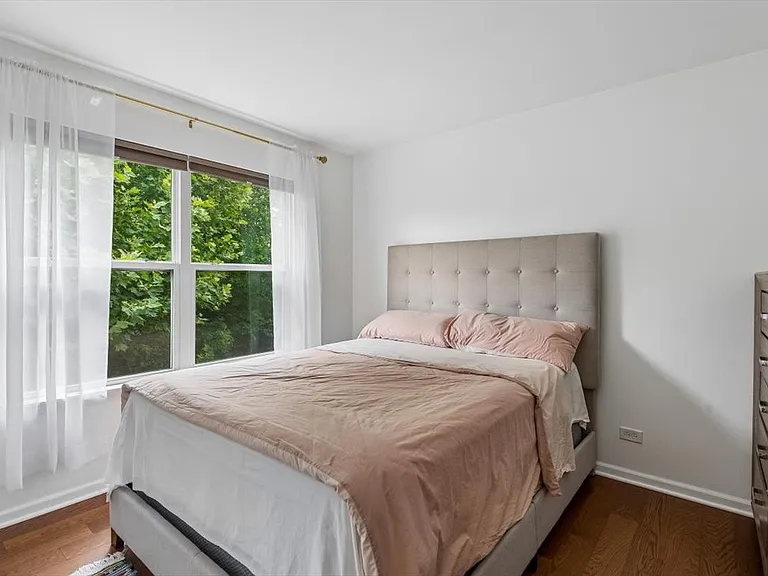 2419 Birch St — Photo 11