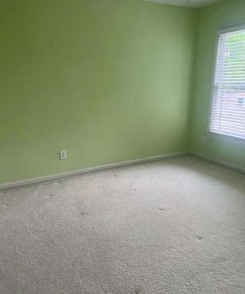585 Oakmont Hl — Photo 14
