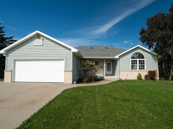 432 Hickory STREET, Belgium, WI 53004