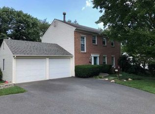 10417 Sweepstakes Rd, Damascus, MD 20872