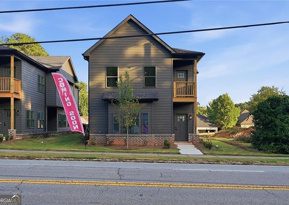 1st image of 605 Gaines School Rd