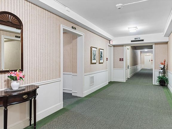 5th image of 1585 Ridge Ave APT 502