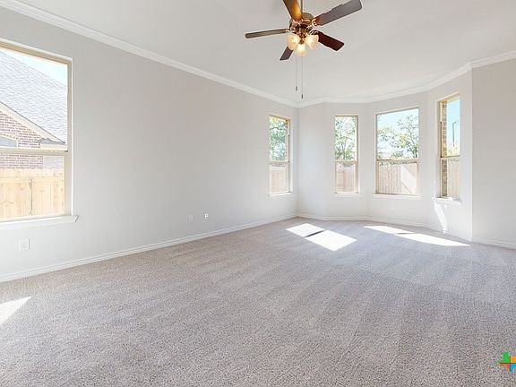 5th image of 15079 Planeview Dr